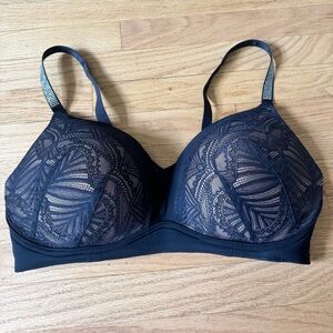 Torrid Black dream wire free push up bra, size 40DDD